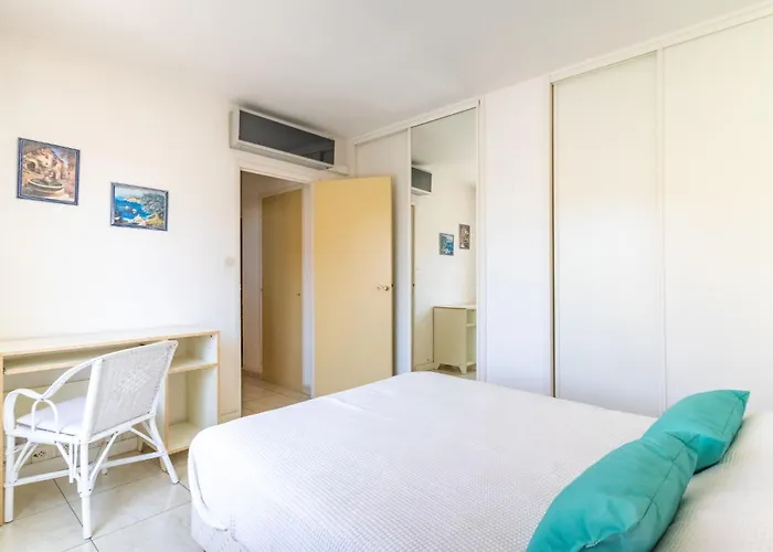 Les Ilaires By Interhome