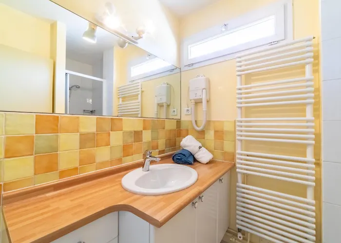 Les Ilaires By Interhome Apartment *