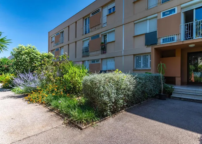 Les Ilaires By Interhome